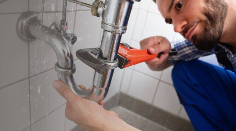 Professional same day plumber services in Clinton Township, MI
